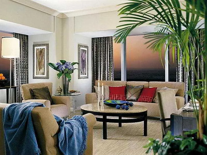 Four Seasons Hotel Riyadh 5*,  Saudi Arabia