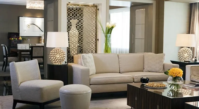 Four Seasons Hotel Riyadh 5*,
