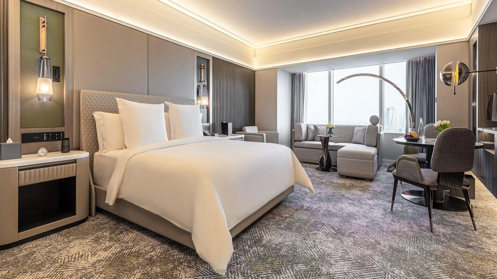 *****  Four Seasons Hotel Riyadh Saudi Arabia