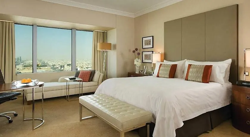Four Seasons Hotel Riyadh 5*,